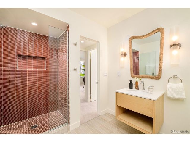 1641 Zenobia St, Denver, CO 80204