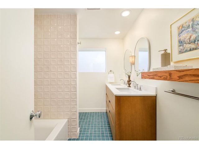 1641 Zenobia St, Denver, CO 80204
