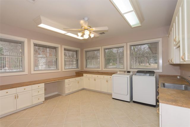 1404 Pearl CV, Round Rock, TX 78681