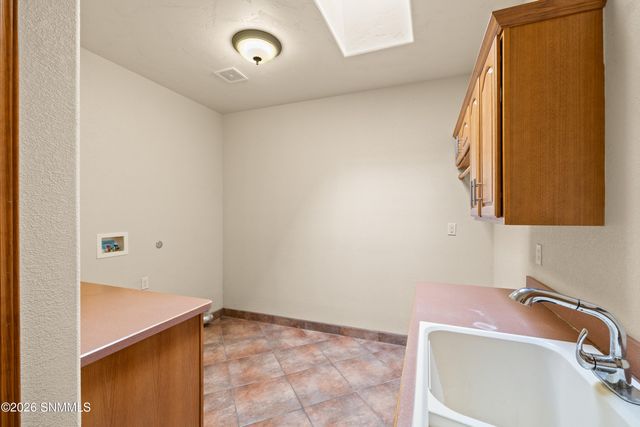 3589 Cave Creek, Las Cruces, NM 88011