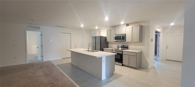 6193 SW 144TH STREET ROAD, Ocala, FL 34473