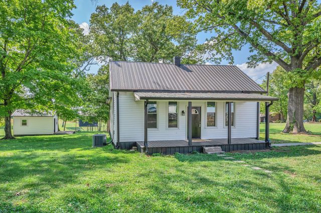 5912 Old Church Rd, Springfield, TN 37172