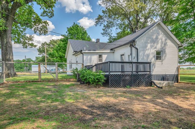 5912 Old Church Rd, Springfield, TN 37172