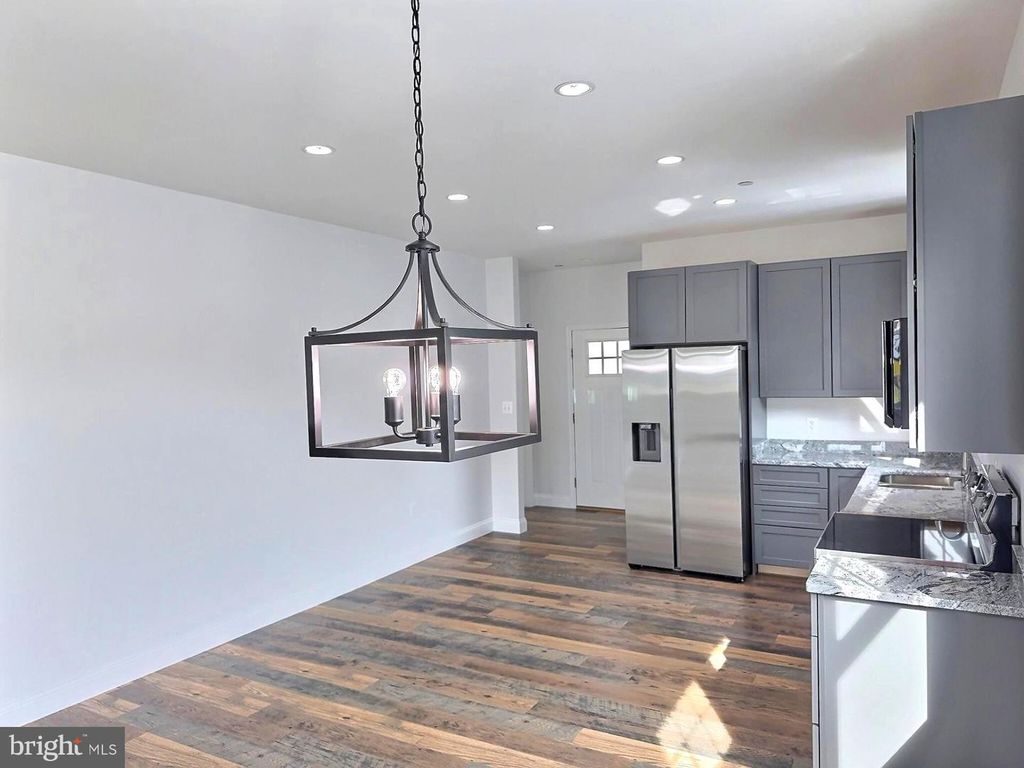 Image 10 of property listing at 110 N SCHOOL ST, Greensboro, MD 21639
