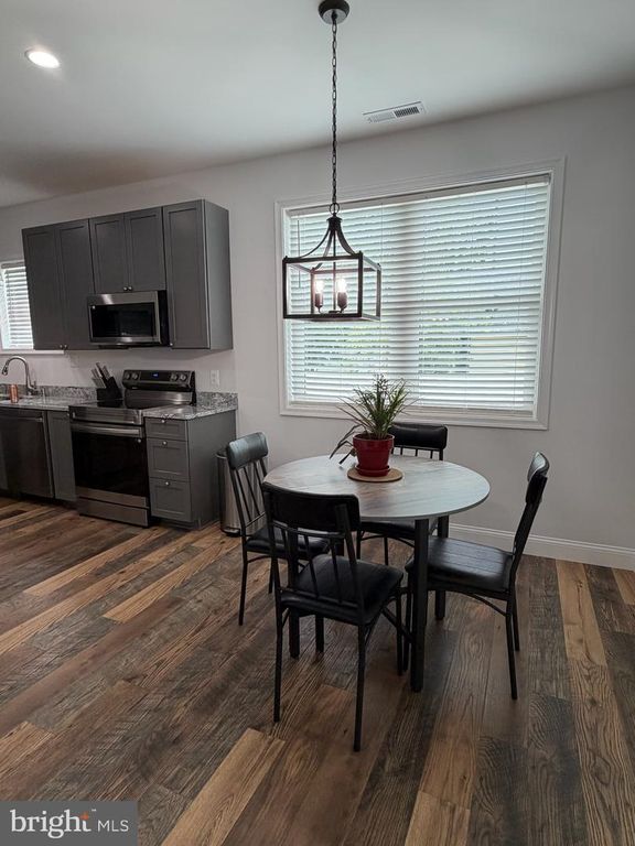 Image 18 of property listing at 110 N SCHOOL ST, Greensboro, MD 21639