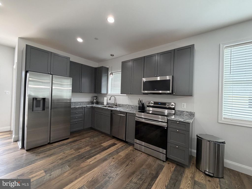 Image 38 of property listing at 110 N SCHOOL ST, Greensboro, MD 21639