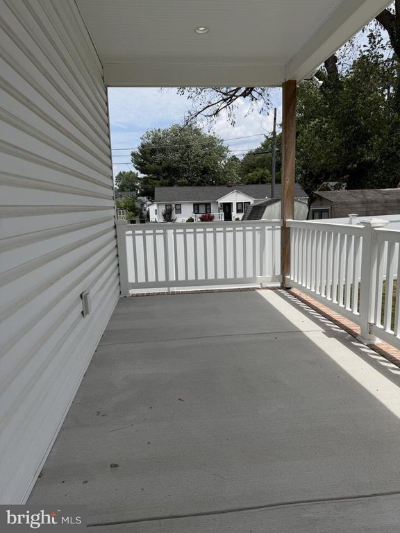 Image 45 of property listing at 110 N SCHOOL ST, Greensboro, MD 21639