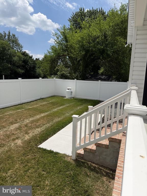 Image 64 of property listing at 110 N SCHOOL ST, Greensboro, MD 21639