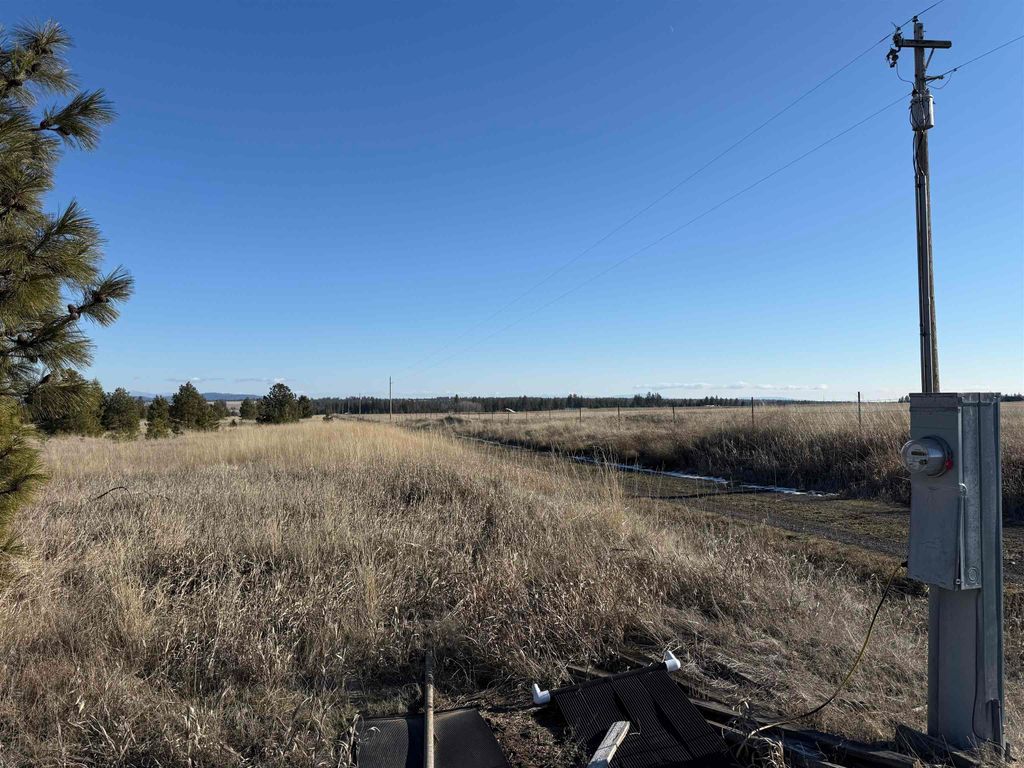 15211 N Wood Rd, Nine Mile Falls, WA 99026 photo 17