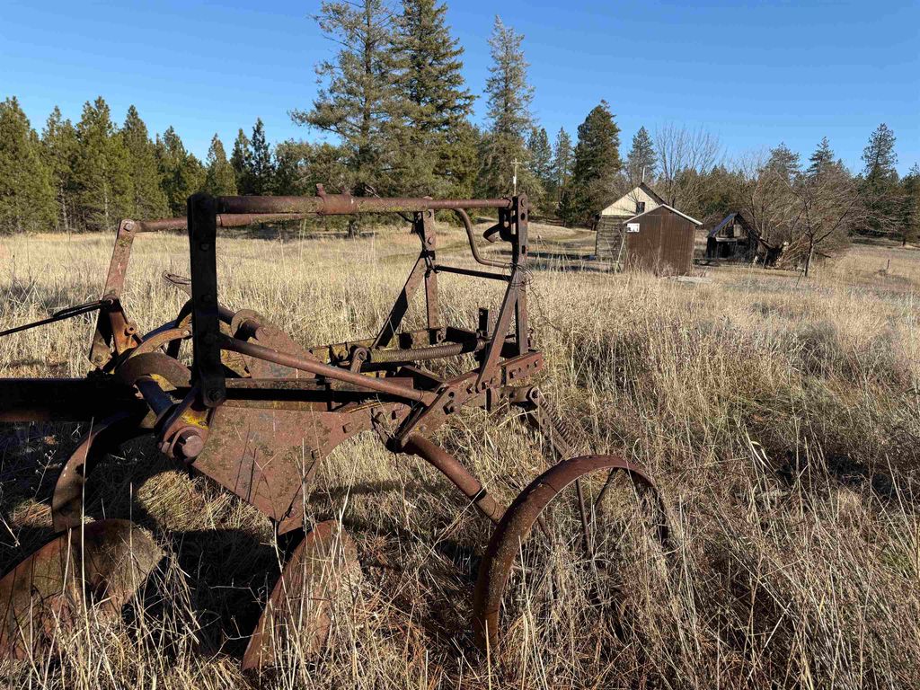 15211 N Wood Rd, Nine Mile Falls, WA 99026 photo 6