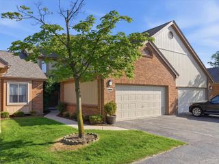 46860 High Meadows Court, Macomb Twp, MI 48044