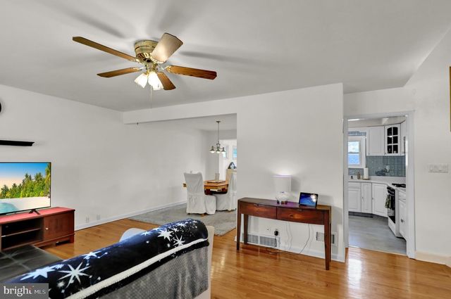 26 WINGERT RD, Wyomissing, PA 19610