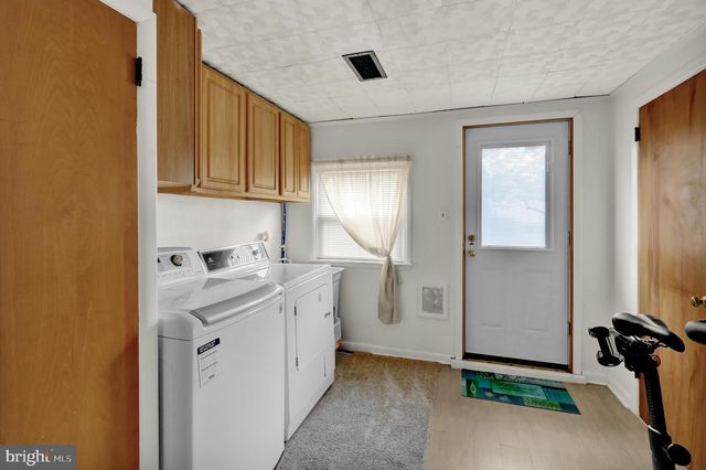 26 WINGERT RD, Wyomissing, PA 19610