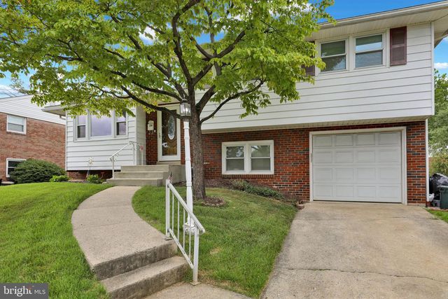 26 WINGERT RD, Wyomissing, PA 19610
