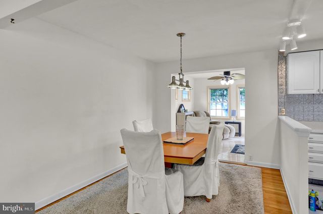 26 WINGERT RD, Wyomissing, PA 19610