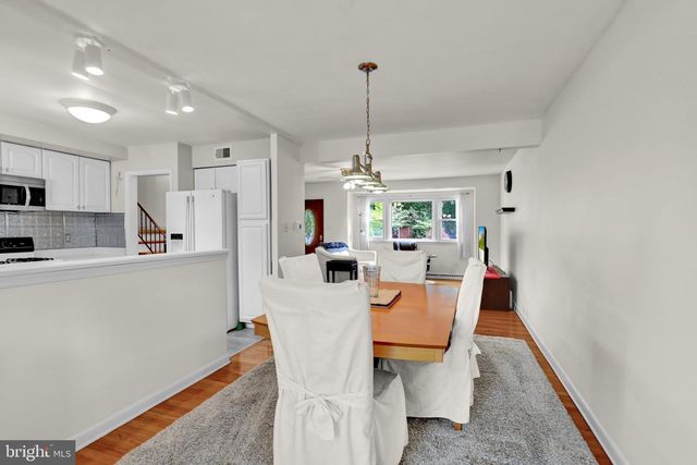 26 WINGERT RD, Wyomissing, PA 19610