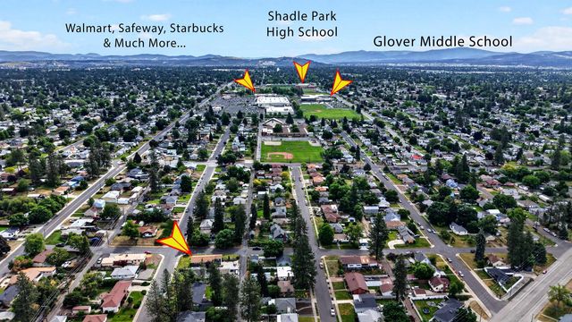 4515 N C St, Spokane, WA 99205