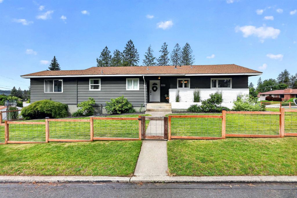 4515 N C St, Spokane, WA 99205