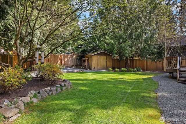 22018 SE 35th Street, Sammamish, WA 98075