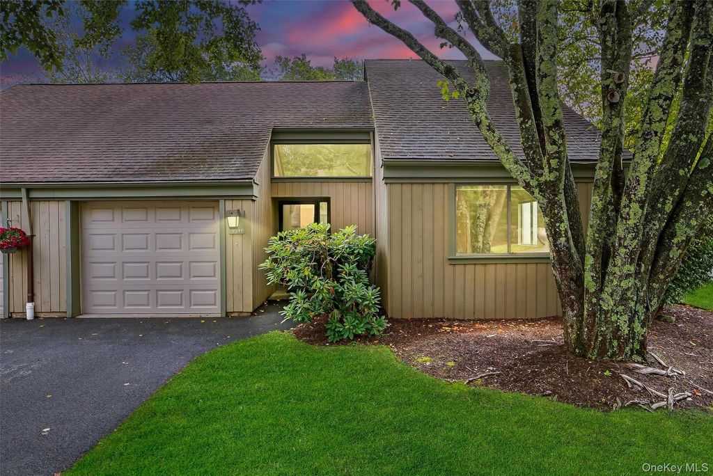 954 Heritage Hills F, Somers, NY 10589