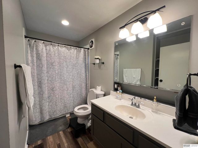 3022 S 120 Street, Omaha, NE 68144