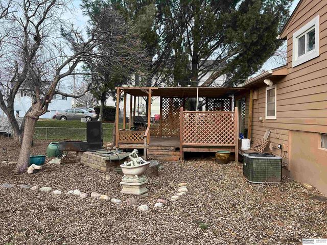 3022 S 120 Street, Omaha, NE 68144