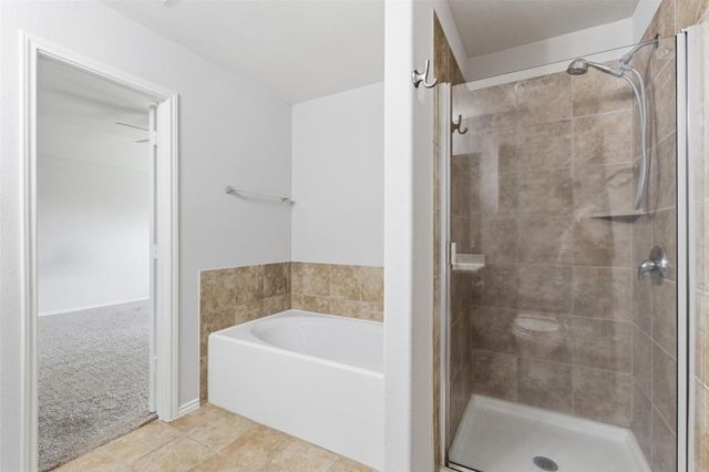 18420 Cloudmore LN, Elgin, TX 78621