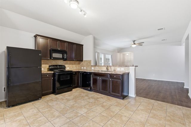 18420 Cloudmore LN, Elgin, TX 78621