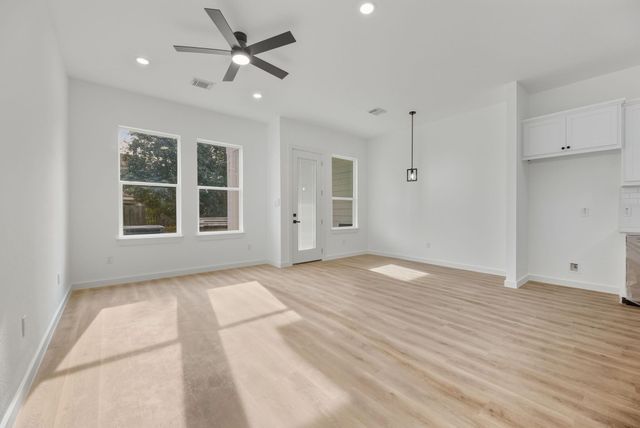 117 Capetown Lane, Conroe, TX 77356