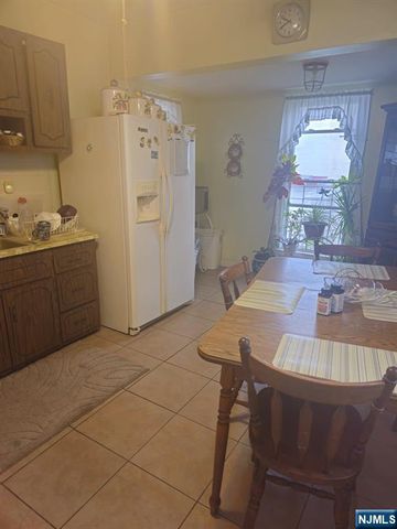 785 Highland Avenue, Newark, NJ 07104