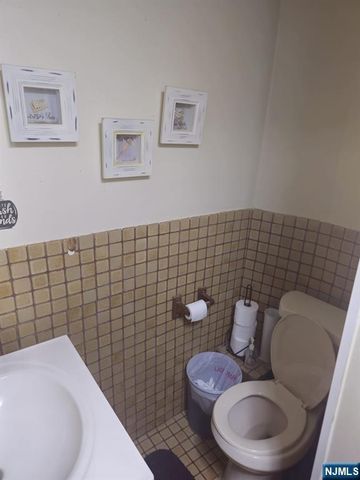 785 Highland Avenue, Newark, NJ 07104