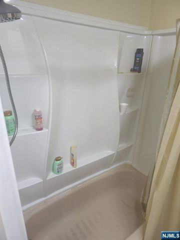 785 Highland Avenue, Newark, NJ 07104