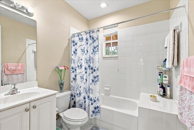 701 SW 147TH Avenue, Pembroke Pines, FL 33027