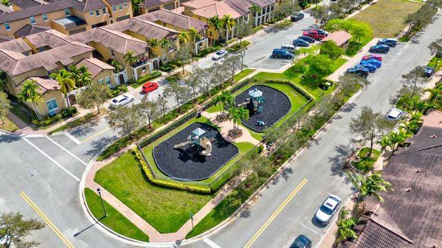 701 SW 147TH Avenue, Pembroke Pines, FL 33027