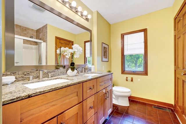 3 Macone Cir, Stoneham, MA 02180