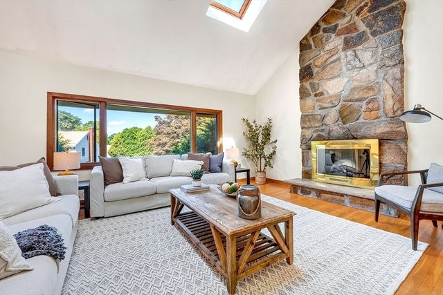 3 Macone Cir, Stoneham, MA 02180