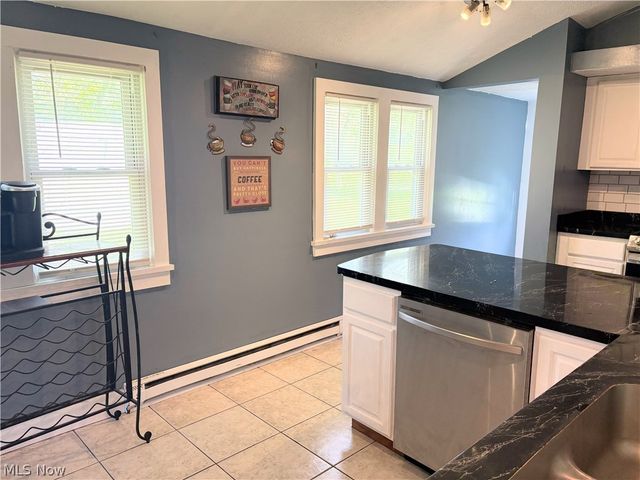 2885 E Water Street, Rock Creek, OH 44084