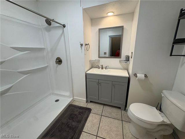 2885 E Water Street, Rock Creek, OH 44084