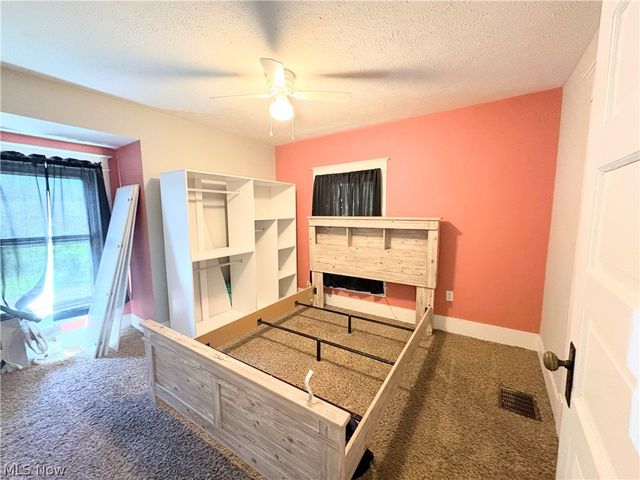 2885 E Water Street, Rock Creek, OH 44084