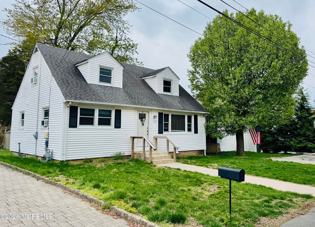 137 Main Bayway, Toms River, NJ 08753