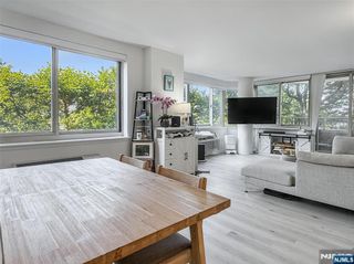 20 2nd Street 208, Jersey City, NJ 07302