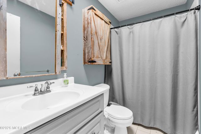 176 Liberty Bell Road, Toms River, NJ 08755