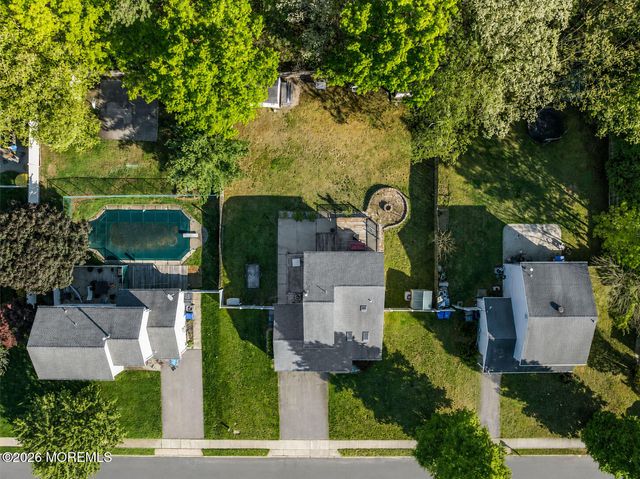 176 Liberty Bell Road, Toms River, NJ 08755