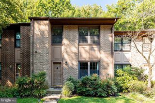 2024 HEADLANDS CIR, Reston, VA 20191