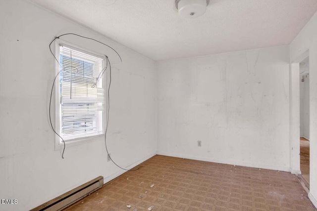 426 Thomas Street, Henderson, NC 27536