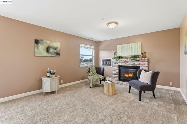 1414 Columbine Way, Livermore, CA 94551