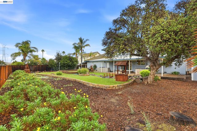 1414 Columbine Way, Livermore, CA 94551