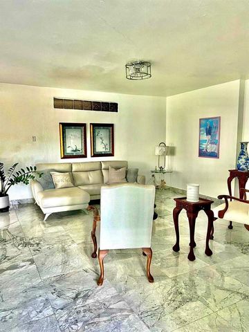 3 LUHN URB. VICTOR BRAEGGER, Guaynabo, PR 00966