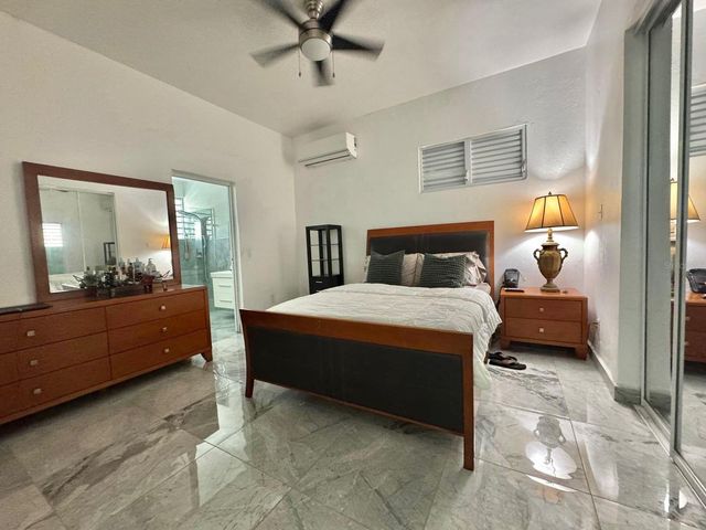 3 LUHN URB. VICTOR BRAEGGER, Guaynabo, PR 00966