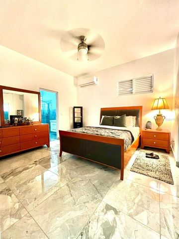 3 LUHN URB. VICTOR BRAEGGER, Guaynabo, PR 00966